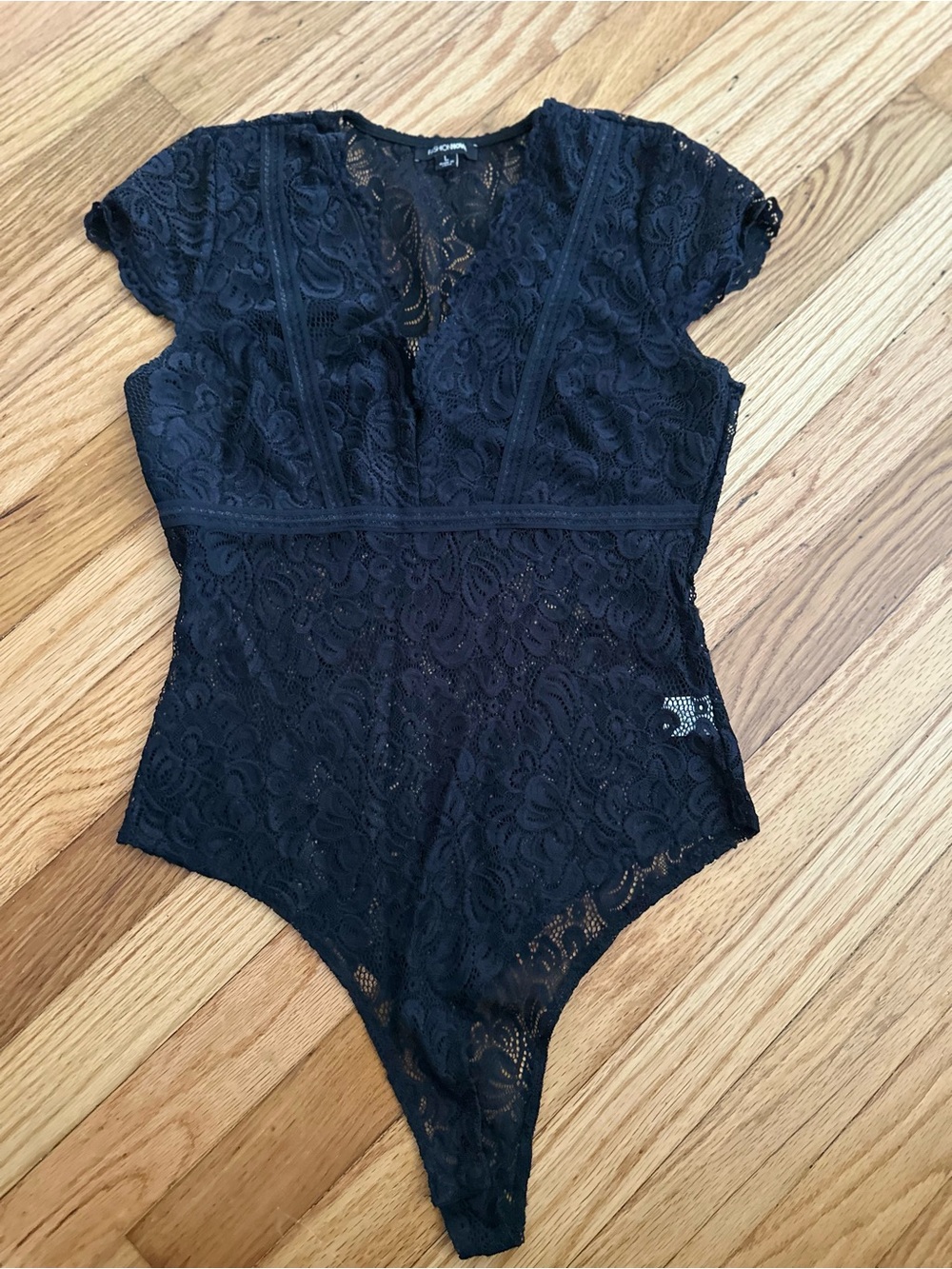 Fashion Nova Black Lace Cap-Sleeve V-Neck Bodysuit